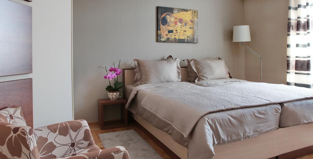 Garni Hotel Tema Nova Čačak Екстериор снимка